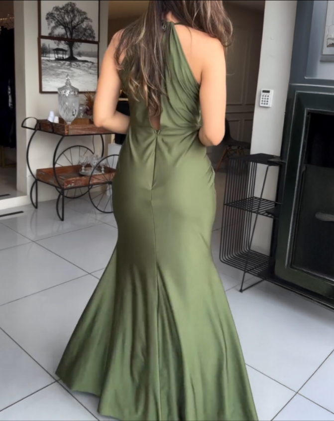 Satin Sleeveless Hollow-out Twist Front Evening Dress Tied Detail Backless Zipper Back Mermaid Hem Dress Satin Sleeveless Hollow-out Twist Front Evening Dress Tied Detail Backless Zipper Back Mermaid Hem Dress