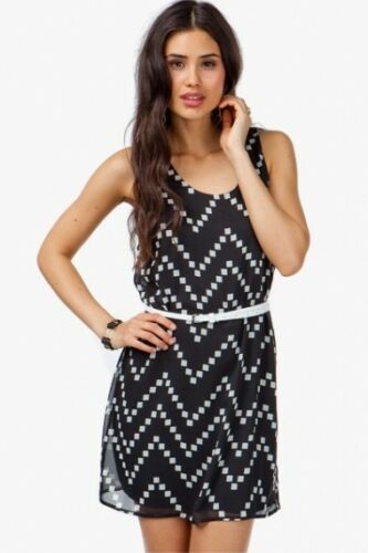 ZIG ZAG SQUARE PRINT CHIFFON DRESS
